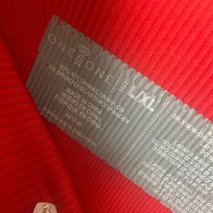 Fashion Nova Active leggings (red)